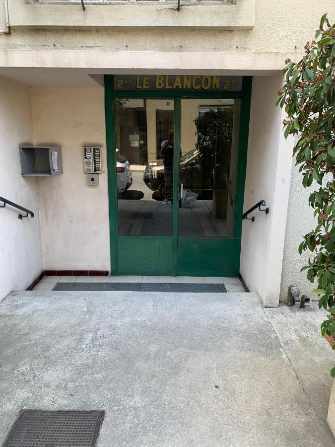 Apartment Grand F4 En Centre Ville Proche Gare Et Mer